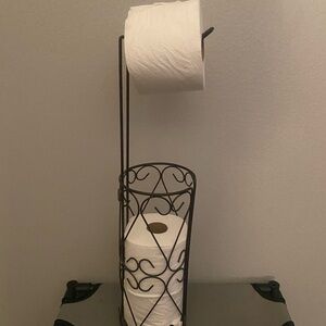 Toilet paper holder